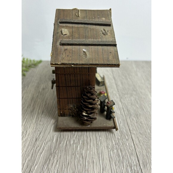 Vintage Wooden Bavarian Lodge Cabin Clock - Clock Works But House Needs TLC - Picture 2 of 12